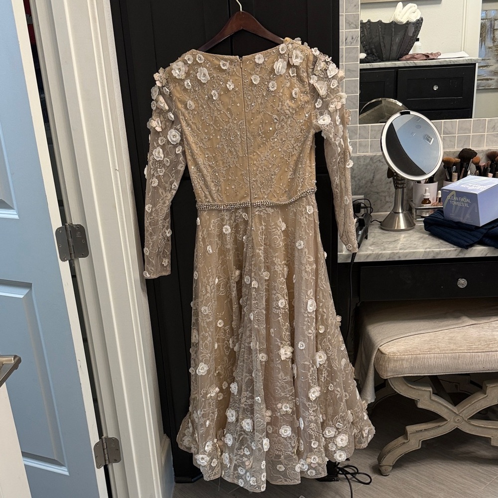 Mac Duggal Cream Floral Long Sleeve Dress - Picture 6 of 7